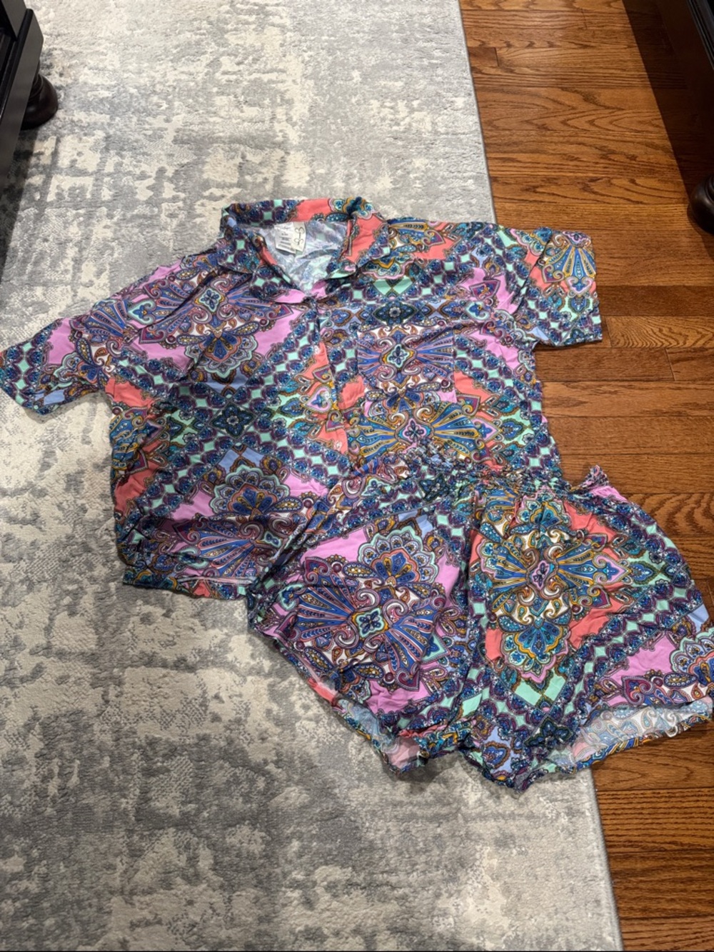 Jessica Simpson Multicolor Paisley Short Set